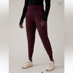 NWT-Athleta Coaster Jogger, Extra Large